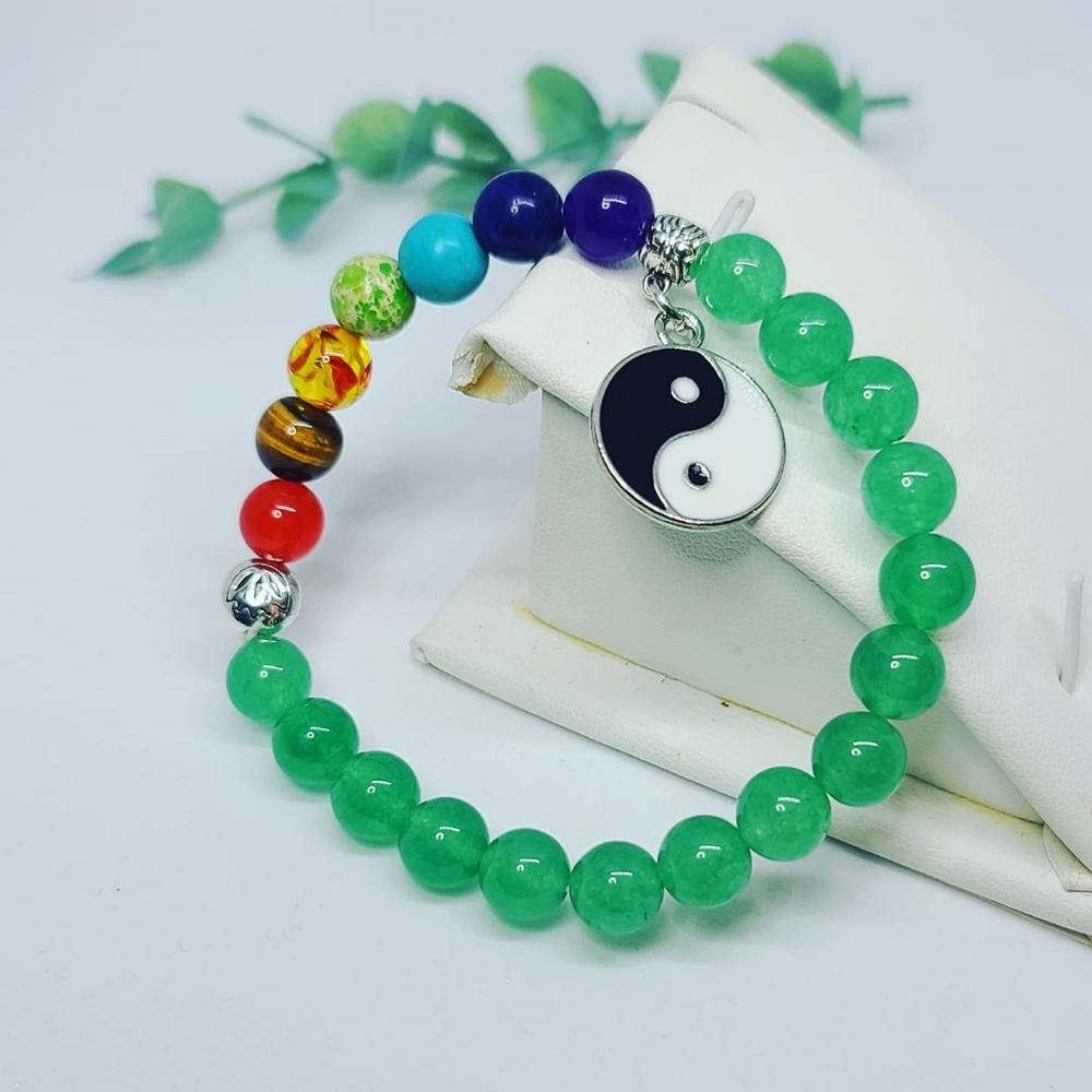 Malaysian Jade, 7 chakra Crystal Bracelet Yin-yang ☯️ charm🤩